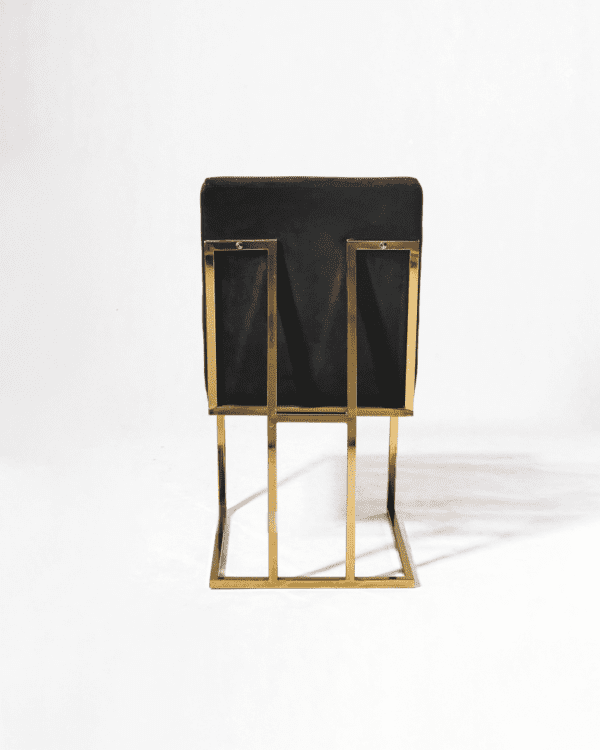 صندلی مشکی رندال با پایه فلزی طلایی